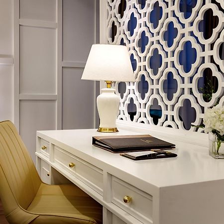 Minasi Hanoioi Lakeside Hotel Екстериор снимка