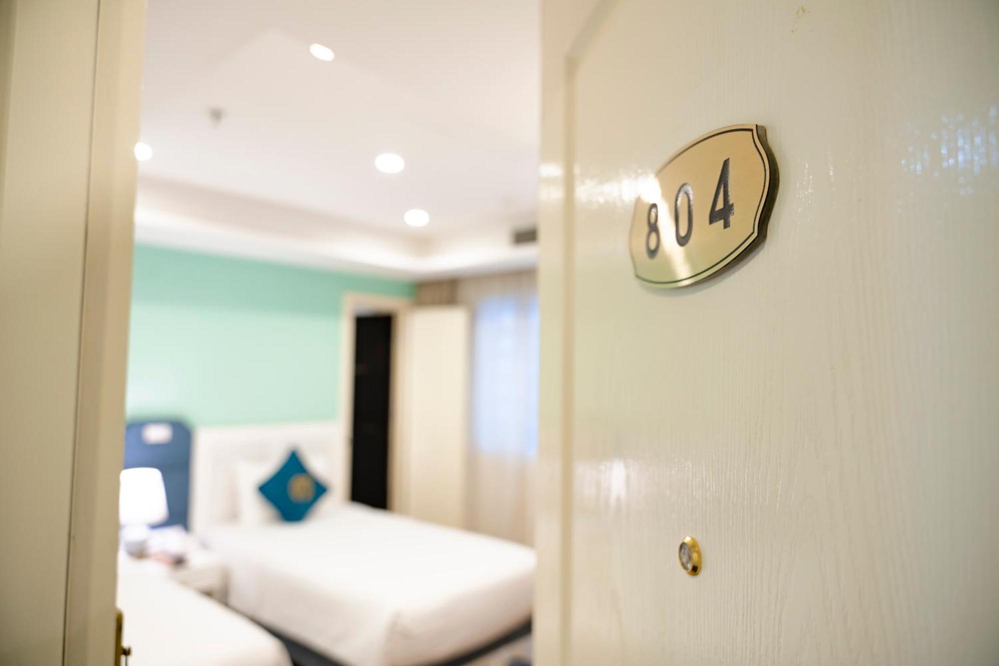 Minasi Hanoioi Lakeside Hotel Екстериор снимка