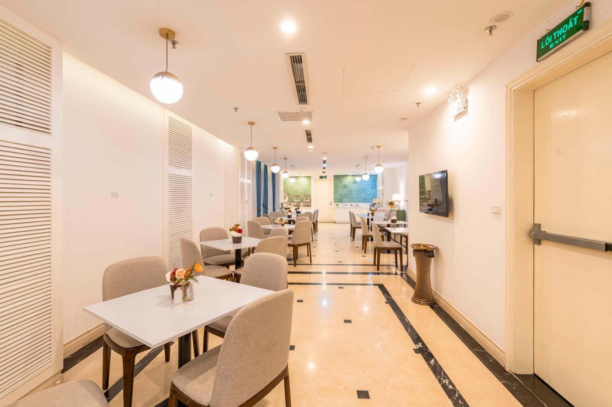 Minasi Hanoioi Lakeside Hotel Екстериор снимка